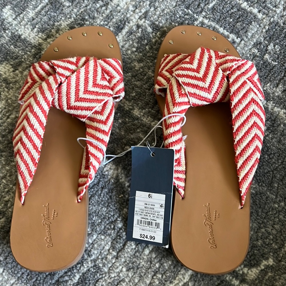 NWT Universal Thread Woman’s Sandals